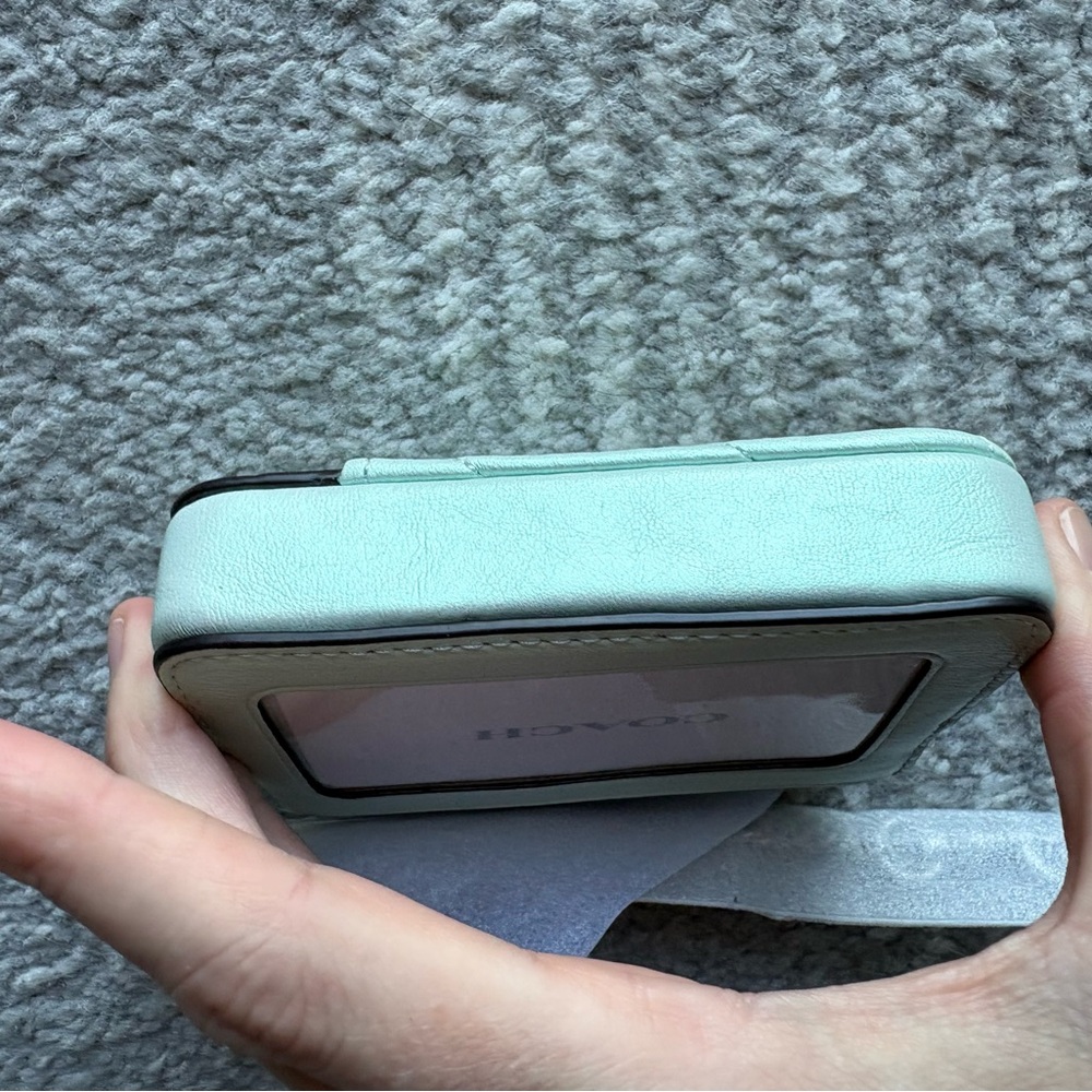Coach Zip Card Case With Quilting - leather/Silver/Green NWT - Picture 4 of 6